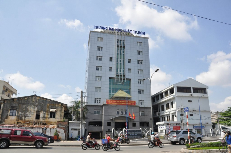 Đại học Luật TP.HCM