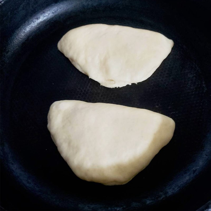 Bước 7 Nướng bánh mì bằng chảo chống dính Bánh mì nhân trứng sữa (Custard)