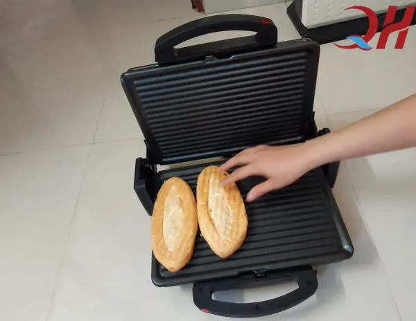 Sử dụng máy ép bánh mì là sự lựa chọn phù hợp nhất