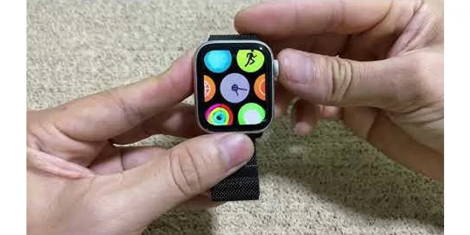 Cách tắt đến màu xanh trên Apple Watch